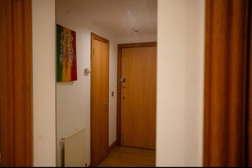 1-Bed Flat In Ocean Village Саутхамптън Екстериор снимка