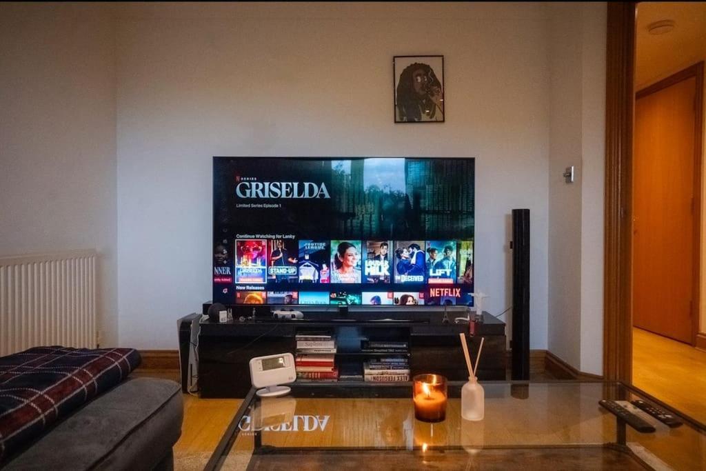 1-Bed Flat In Ocean Village Саутхамптън Екстериор снимка